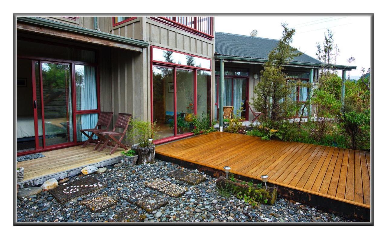 Mahitahi Lodge Bruce Bay Bagian luar foto