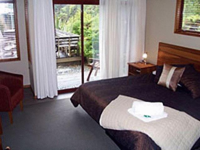 Mahitahi Lodge Bruce Bay Ruang foto
